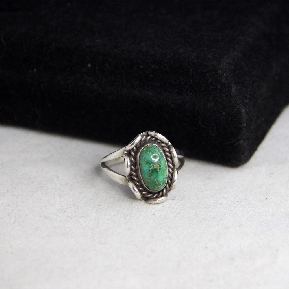 Native American Sterling Silver Green Turquoise Ring Split Shank Size 10 - Picture 4 of 9